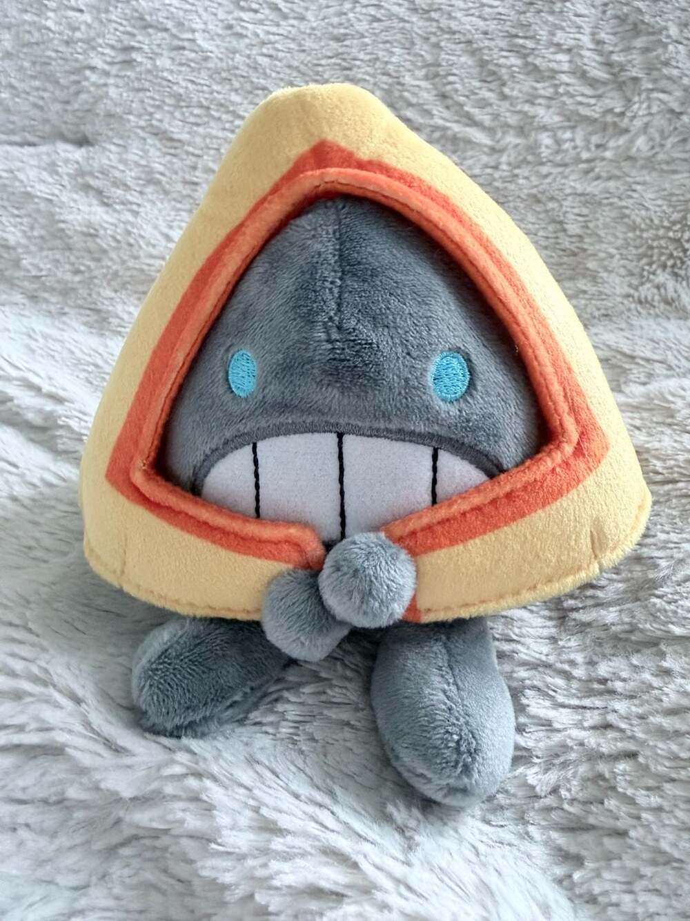 NEW Pokemon fit doll Snorunt Pocket Monster Pokémon center Japan Palm size